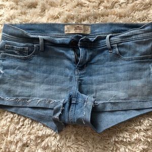 Hollister Short-Short low rise